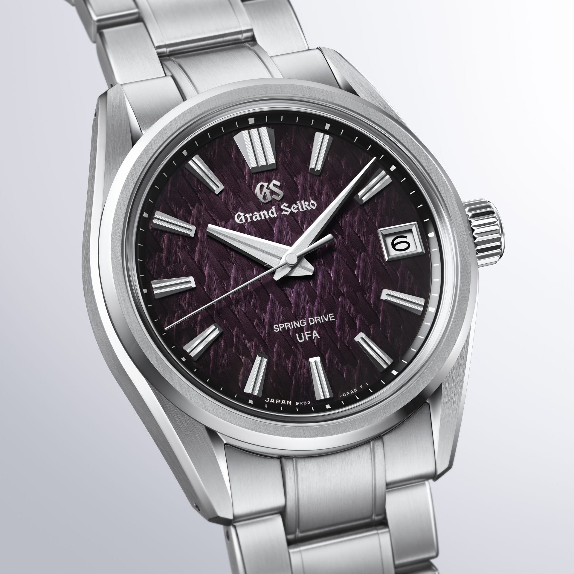 Slgb005_Dial Full view of Grand Seiko SLGB005 Spring Drive U.F.A. Evolution 9.
