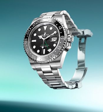 rolex-new-watches-2024-gmt-master-ii-cover-M126710GRNR-0003_2401jva_001_rvb-portrait