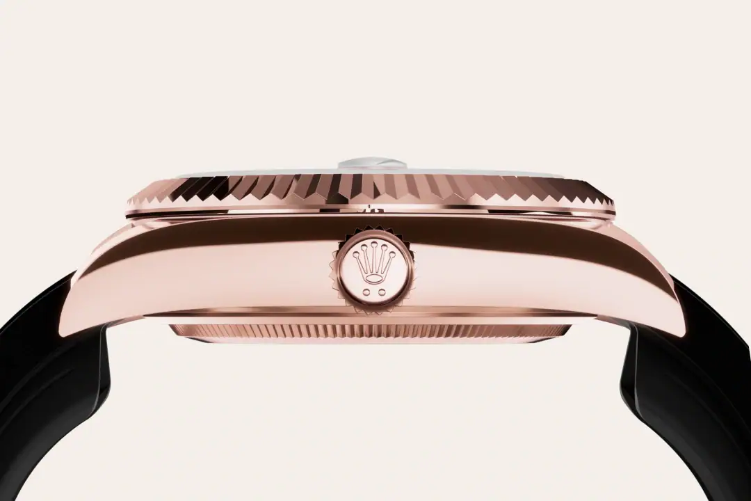 Rolex 18 ct Everose gold - Lucerne
