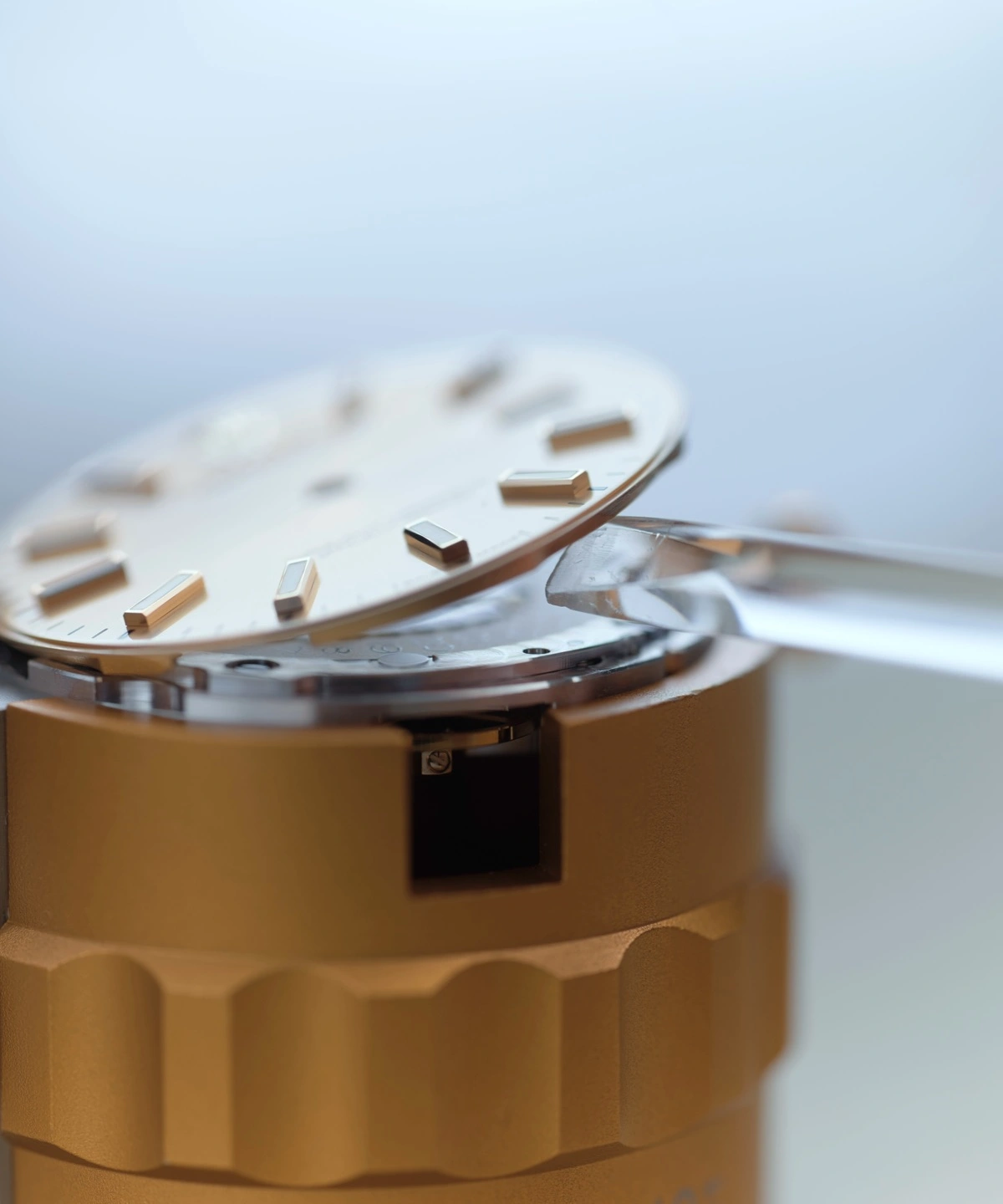Rolex-Servicing-Procedure-2234_Rolex-Sav_Corporate_19_Eclatement_Enlevement-Du-Cadran_V2-Landscape Separate Paths Rolex Watch - Lucerne
